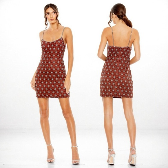🌻NEW w/tags Mac Duggal Embellished Cocktail Dress Size 0 $398 Retail {flaw}